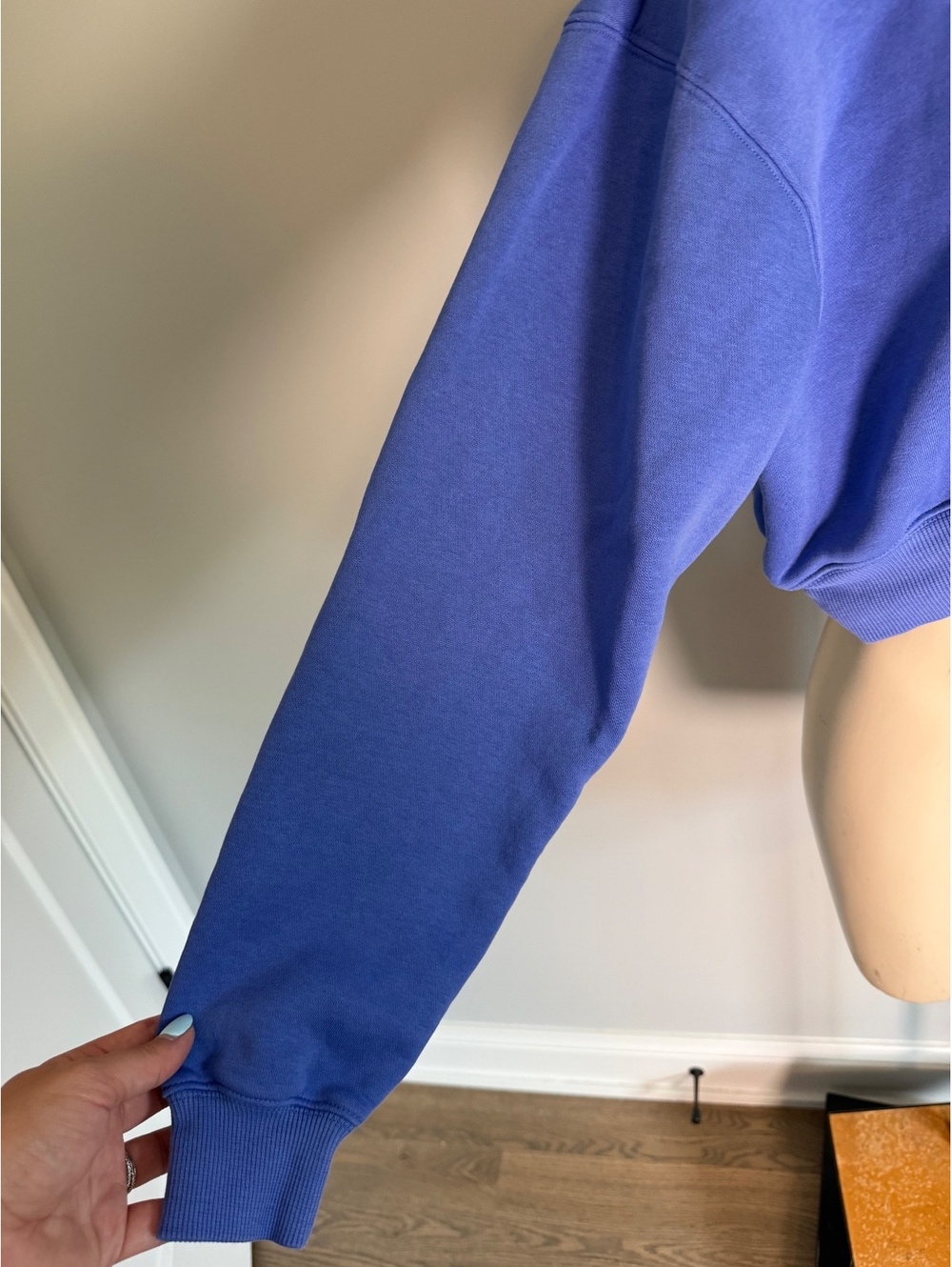 Nike Women's Cropped Hoodie in Blue XS - Picture 4 of 10